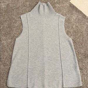 Zara light grey sleeveless sweater